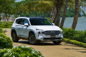 Giá xe Hyundai SantaFe lăn bánh tháng 7/2023, giảm 50% lệ phí trước bạ