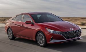 Hyundai Elantra 2023 bản tiêu chuẩn giá 599 triệu trang bị gì?